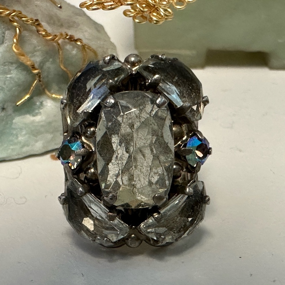 Sorrelli Elegant Silver and Gray Women's Ring